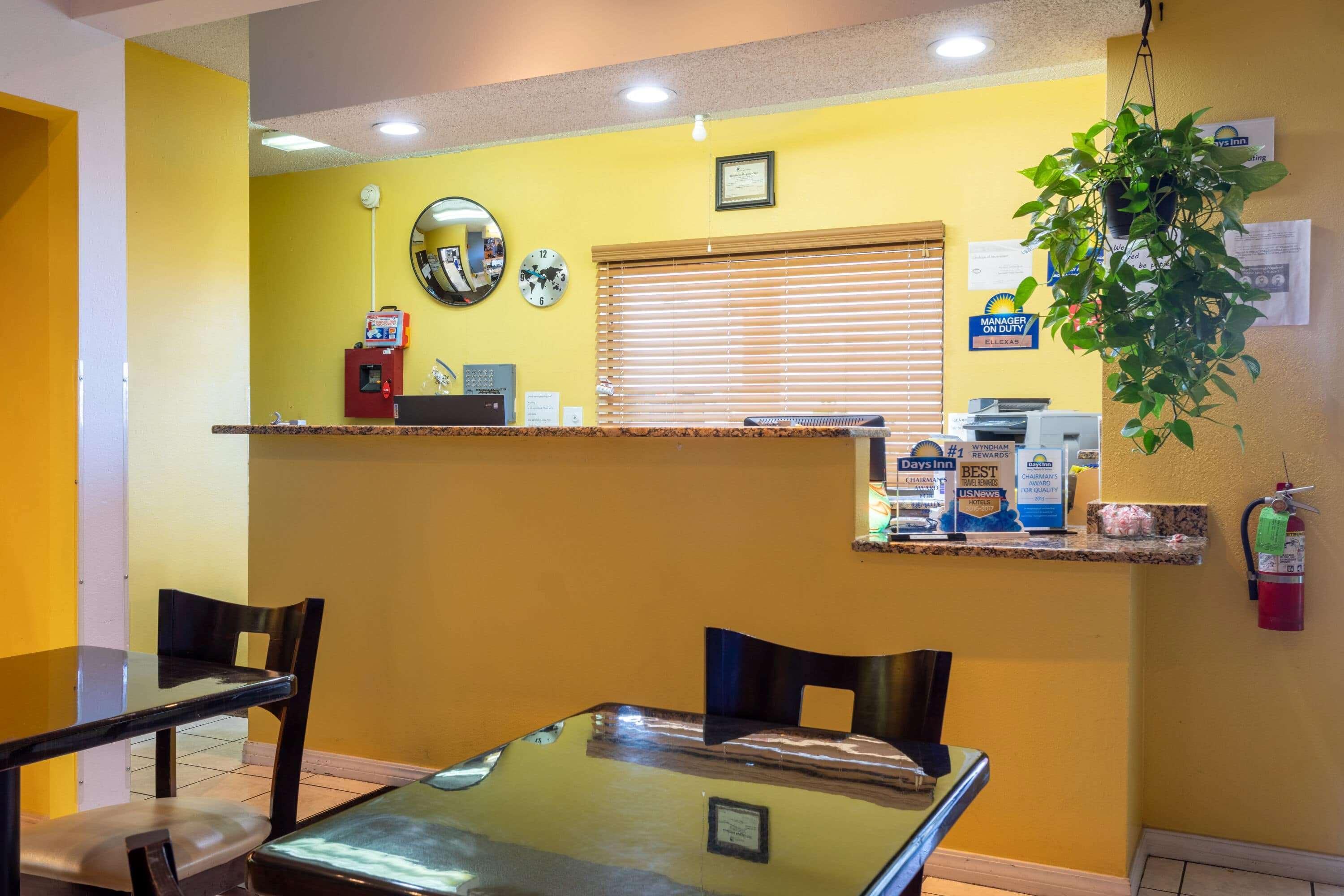 Days Inn By Wyndham Alamogordo White Sands Экстерьер фото